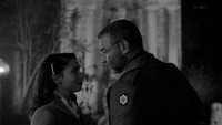 «За рекой, в тени деревьев (2022)» — обои к фильму #9