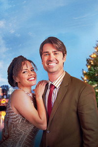 Постер фильма «Christmas on Mistletoe Lake (2022)» — (1 из 4)