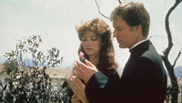 «Поющие в терновнике (1983)» — обои к сериалу #1