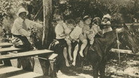 «Sunday Calm (1923)» — обои к фильму #1