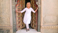 «Joanna Lumley's India (2017)» — обои к сериалу #3