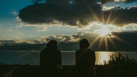«Grandfather and Grandson (2019)» — обои к фильму #1