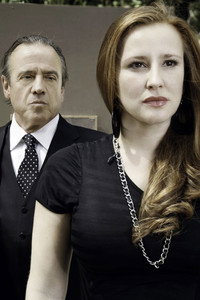 Постер сериала «Лабиринты Алисии (2011)» — (3 из 3)