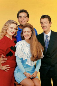 Постер сериала «Когда приходит любовь (1990)» — (1 из 2)