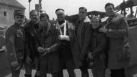 «Приключения молодого Индианы Джонса: Атака ястреба (1995)» — обои к фильму #1