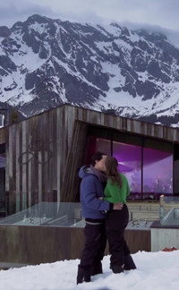 Постер фильма «Guy proposes to his girlfriend on a mountain (2019)» — (2 из 2)
