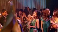 «Красивый костюм (2008)» — обои к фильму #3