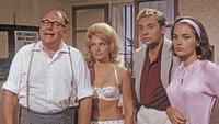 «Мими не может заснуть без детективного романа (1962)» — обои к фильму #1
