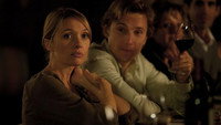 «Будь моим сыном (2011)» — обои к фильму #1