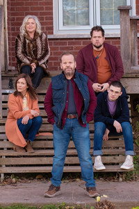 Постер к сериалу Le bonheur (2022)