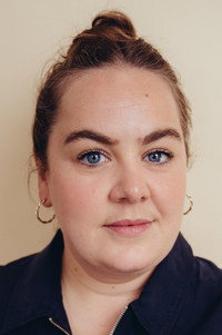 Charlotte Mills in Behind Her Eyes
