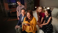 Обои к сериалу «Американская домохозяйка (2016-2021)» — (25 из 49)