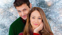 «The Christmas Venue (2023)» — обои к фильму #1