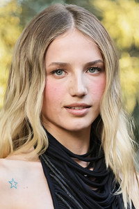 Indi Star