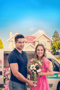 Постер фильма «Love on Your Doorstep (2023)» — (1 из 5)