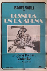 Desnuda en la arena
