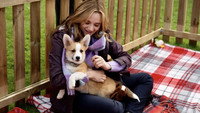 «A Royal Corgi Christmas (2022)» — обои к фильму #5