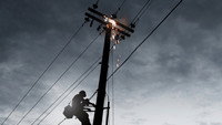 «Электричество и лед (2015)» — обои к сериалу #3