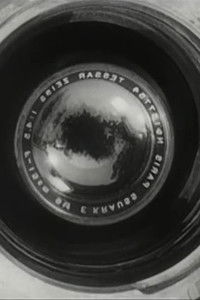 Imagem do Filme Everything Flows - interval