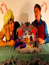 Imagem do Filme Falling in Love...with Chris and Greg: A Special Holiday Message From Chris and Greg