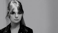 «Селена Гомес: Мой разум и я (2022)» — обои к фильму #4