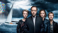 «Под тёмной водой (2021)» — обои к сериалу #4