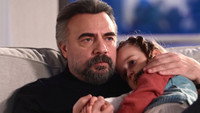 «Я не могу вписаться в этот мир (2022)» — обои к сериалу #4