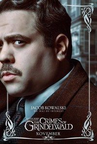 Постер фильма «Фантастические твари: Преступления Грин-де-Вальда (2018)» — (41 из 154)