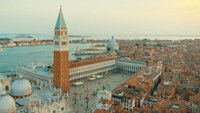 Venice, Bologna and the Bay of Poets