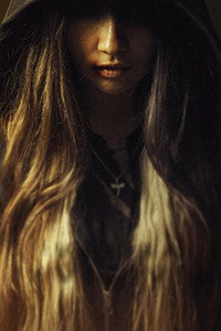 Постер сериала «Девушка-невидимка (2023)» — (1 из 8)