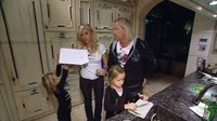 Eine Millionärsfamilie im Shoppingfieber