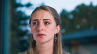 «வெள்ளைப்பூக்கள் (2019)» — обои к фильму #4