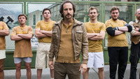 «Заводские нападающие (2013)» — обои к фильму #1