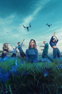Постер сериала «Добро пожаловать в рай (2022-2023)» — (3 из 26)