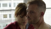 Обои к фильму «Простачок (2018)» — (19 из 25)