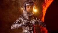 Обои к фильму «Небесный огонь (2019)» — (13 из 43)
