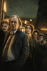 Постер сериала «Медленные лошади (2022)» — (9 из 139)