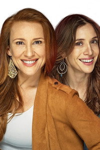Постер сериала «Casa de Muñecos (2018-2019)» — (2 из 3)