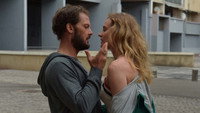 Обои к фильму «Все разделяет нас (2017)» — (12 из 20)
