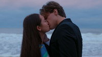 Обои к сериалу «То лето, когда я похорошела (2022)» — (13 из 26)
