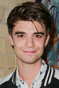 Daniel Doheny as Alex Truelove in Alex Strangelove