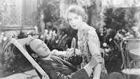 «Его двойная жизнь (1933)» — обои к фильму #3