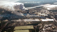 «Petropolis: Aerial Perspectives on the Alberta Tar Sands (2009)» — обои к фильму #1