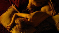 «Кого хочу я больше (2010)» — обои к фильму #1
