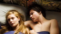 «Ускользающее счастье (2010)» — обои к фильму #1