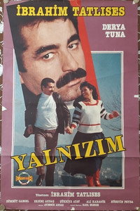 Постер фильма «Yalnizim (1985)» — (2 из 2)