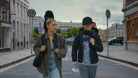 «Флора и сын (2023)» — обои к фильму #10