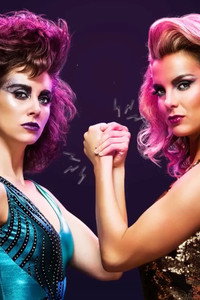 Постер сериала «Блеск (2017 - 2019)» — (43 из 59)