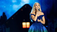 «My Gift: A Christmas Special from Carrie Underwood (2020)» — обои к фильму #9