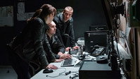 «Слуги войны (2019)» — обои к фильму #9